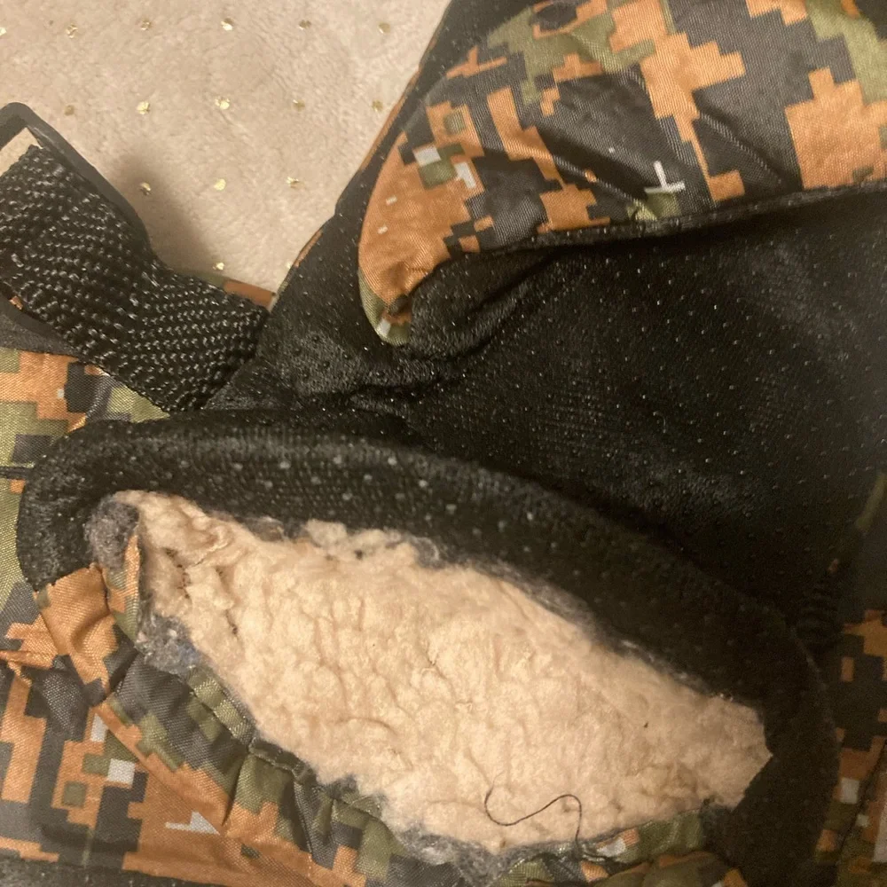 Camouflage kids gloves